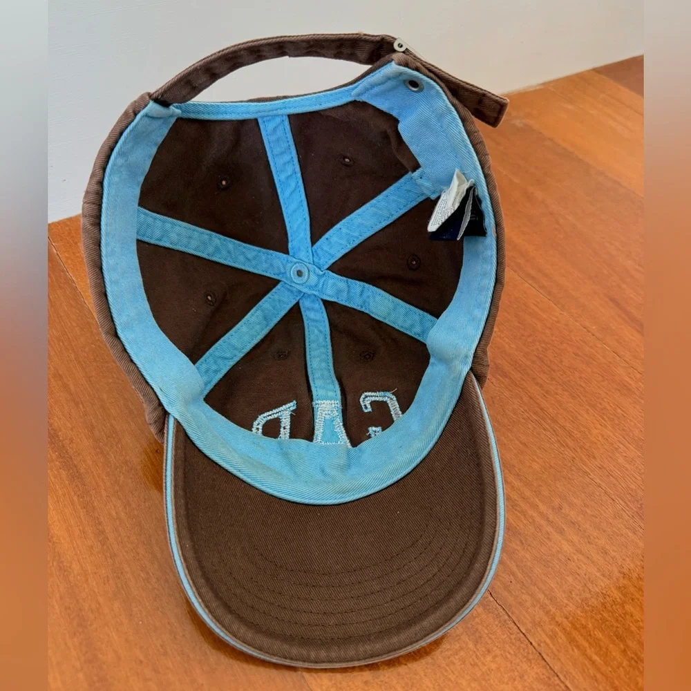 GAP Kids Boys Baseball Cap GAP Logo Appliqué Hat Brown Blue Cream Patch Size S/M